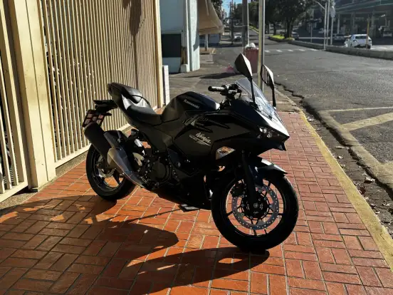 KAWASAKI-NINJA 500-2025