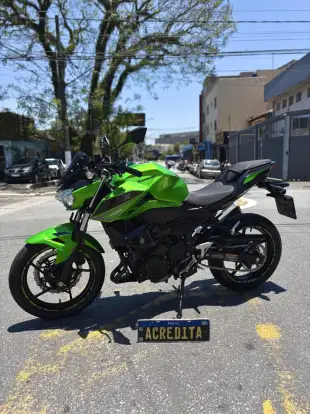 KAWASAKI-Z400-2023
