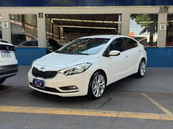 KIA-CERATO-1.6 SX 16V FLEX 4P AUTOMÁTICO KIA-CERATO-2013
