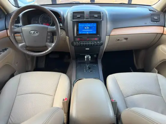 KIA-MOHAVE-2008