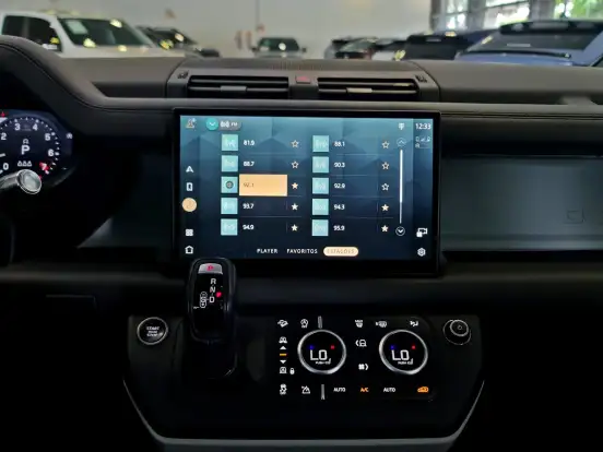 LAND ROVER-DEFENDER-2021