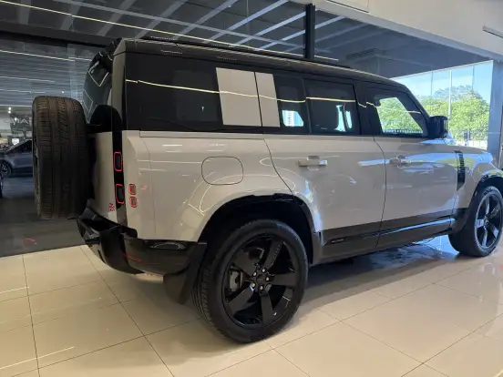 LAND ROVER-DEFENDER-3.0 D350 TURBO DIESEL MHEV 110 X-DYNAMIC HSE AWD AUTOMÁTICO LAND ROVER-DEFENDER-2025
