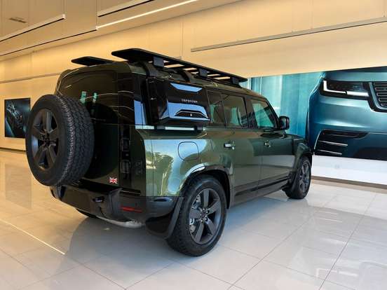 LAND ROVER-DEFENDER-2026