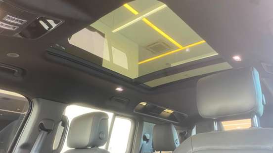 LAND ROVER-DEFENDER-2026