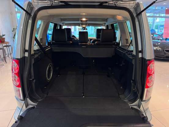 LAND ROVER-DISCOVERY 4-2011