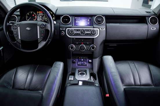 LAND ROVER-DISCOVERY 4-3.0 SE 4X4 V6 24V BI-TURBO DIESEL 4P AUTOMÁTICO LAND ROVER-DISCOVERY 4-2015