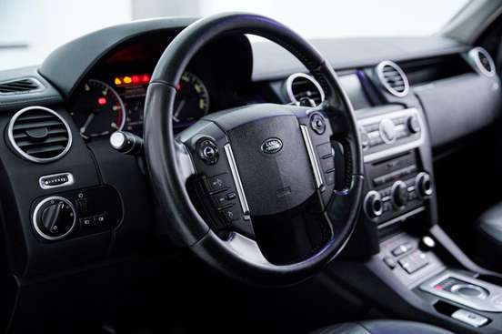 LAND ROVER-DISCOVERY 4-2015