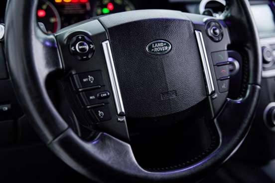 LAND ROVER-DISCOVERY 4-2015