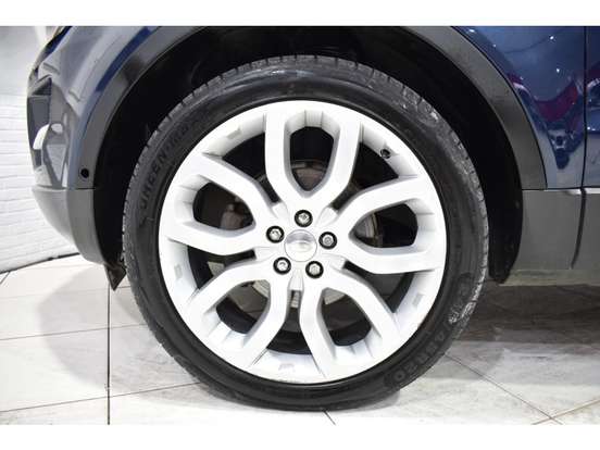 LAND ROVER-RANGE ROVER EVOQUE-2.0 PURE 4WD 16V GASOLINA 4P AUTOMÁTICO LAND ROVER-RANGE ROVER EVOQUE-2013