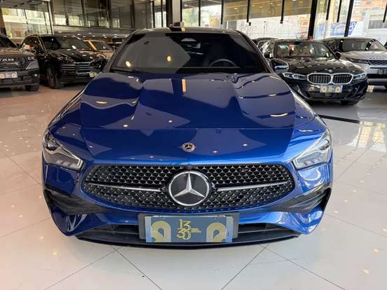 MERCEDES-BENZ-CLA 200-2024