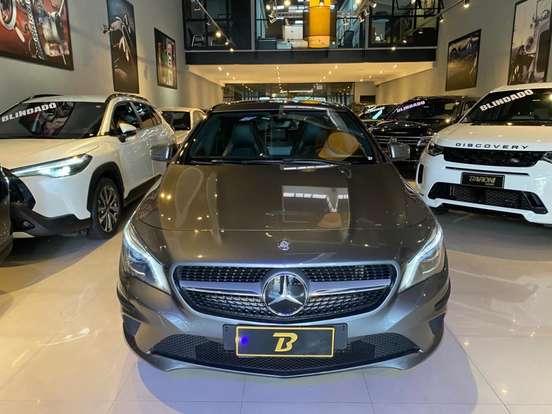 MERCEDES-BENZ-CLA 200-2015
