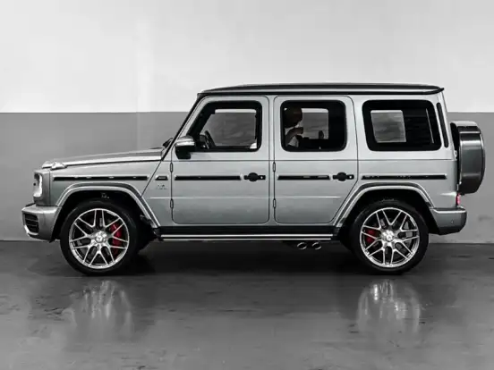 MERCEDES-BENZ-G 63 AMG-4.0 V8 TURBO GASOLINA 4MATIC SPEEDSHIFT MERCEDES-BENZ-G 63 AMG-2024