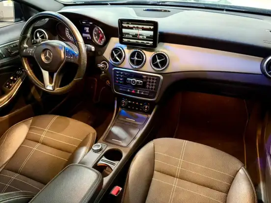 MERCEDES-BENZ-GLA 200-1.6 CGI VISION 16V TURBO GASOLINA 4P AUTOMÁTICO MERCEDES-BENZ-GLA 200-2015
