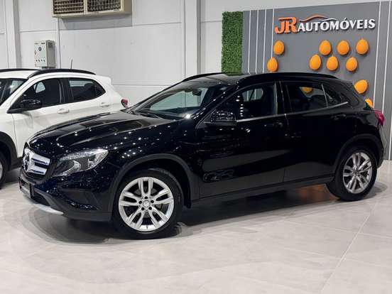 MERCEDES-BENZ-GLA 200-1.6 CGI ADVANCE 16V TURBO FLEX 4P AUTOMÁTICO MERCEDES-BENZ-GLA 200-2015