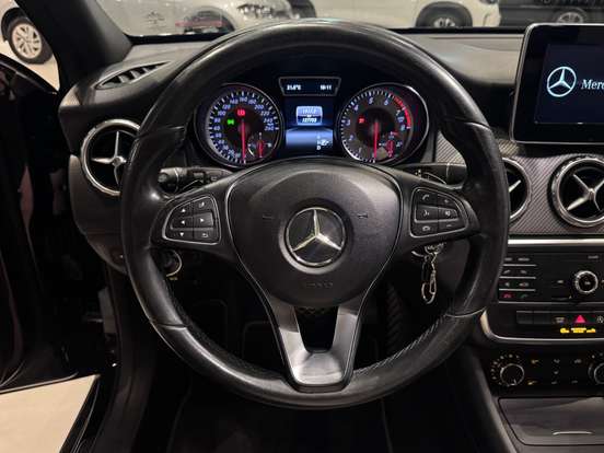 MERCEDES-BENZ-GLA 200-1.6 CGI ADVANCE 16V TURBO FLEX 4P AUTOMÁTICO MERCEDES-BENZ-GLA 200-2015