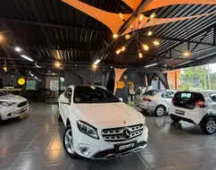 MERCEDES-BENZ GLA 200 1.6 CGI FLEX ENDURO 7G-DCT MERCEDES-BENZ GLA 200 1.6 CGI FLEX ENDURO 7G-DCT