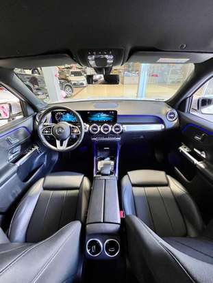 MERCEDES-BENZ-GLB 200-2021