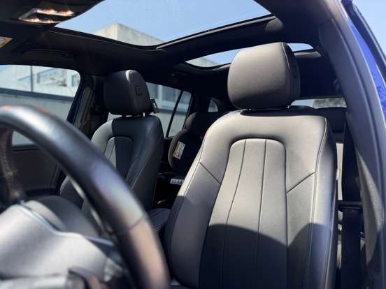 MERCEDES-BENZ-GLB 200-2021