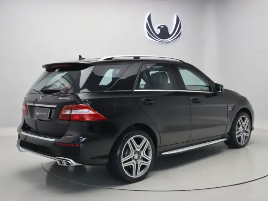 MERCEDES-BENZ-ML 63 AMG-5.5 V8 32V BITURBO GASOLINA 4P AUTOMÁTICO MERCEDES-BENZ-ML 63 AMG-2012