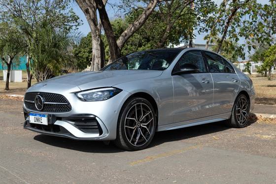 MERCEDES-BENZ C 300 2.0 EQ BOOST HÍBRIDO AMG LINE 9G-TRONIC