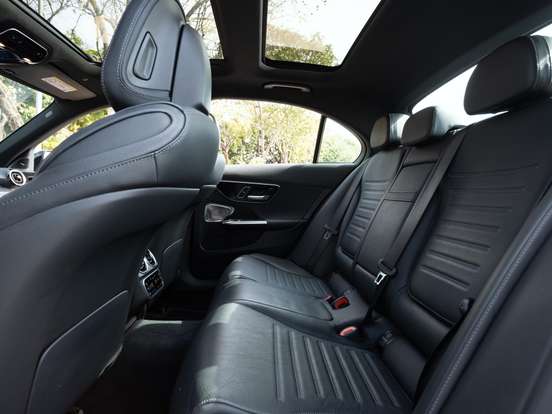 MERCEDES-BENZ-C 300-2.0 EQ BOOST HÍBRIDO AMG LINE 9G-TRONIC MERCEDES-BENZ-C 300-2023