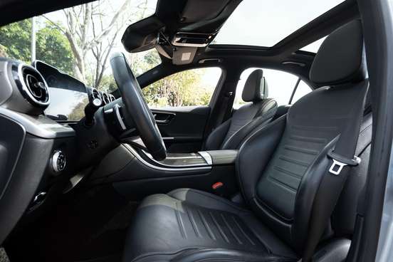 MERCEDES-BENZ-C 300-2023