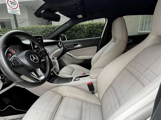 MERCEDES-BENZ-GLA 200-1.6 CGI ADVANCE 16V TURBO FLEX 4P AUTOMÁTICO MERCEDES-BENZ-GLA 200-2016