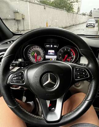 MERCEDES-BENZ-GLA 200-2016