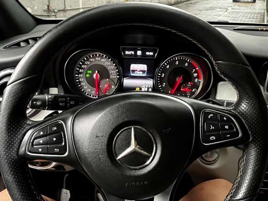 MERCEDES-BENZ-GLA 200-1.6 CGI ADVANCE 16V TURBO FLEX 4P AUTOMÁTICO MERCEDES-BENZ-GLA 200-2016
