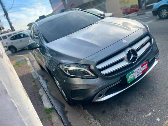 MERCEDES-BENZ GLA 200 1.6 CGI ENDURO 16V TURBO FLEX 4P AUTOMÁTICO
