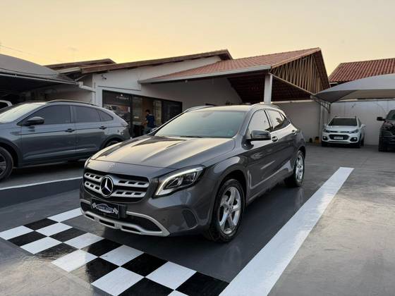 MERCEDES-BENZ GLA 200 1.6 CGI FLEX ADVANCE 7G-DCT