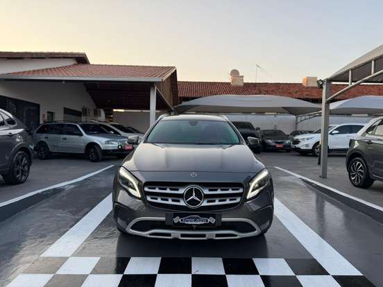 MERCEDES-BENZ-GLA 200-1.6 CGI FLEX ADVANCE 7G-DCT MERCEDES-BENZ-GLA 200-2019