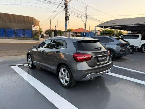 MERCEDES-BENZ-GLA 200-1.6 CGI FLEX ADVANCE 7G-DCT MERCEDES-BENZ-GLA 200-2019