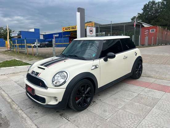 MINI-COOPER-2011