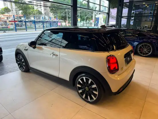MINI-COOPER-SE EXCLUSIVE 2P ELÉTRICO MINI-COOPER-2023