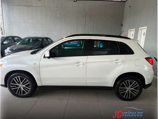 MITSUBISHI-ASX-2017