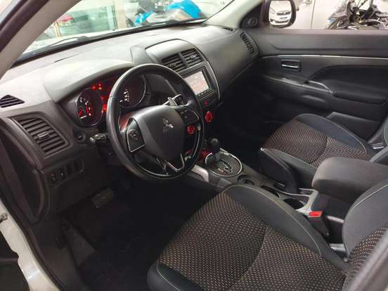MITSUBISHI-ASX-2017