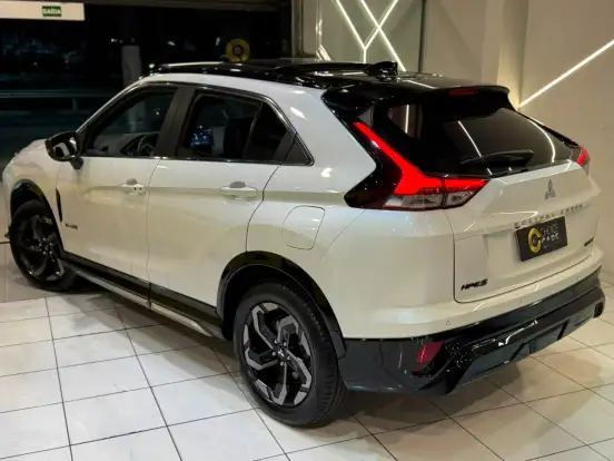 MITSUBISHI-ECLIPSE CROSS-1.5 MIVEC TURBO GASOLINA HPE BLACK CVT MITSUBISHI-ECLIPSE CROSS-2025