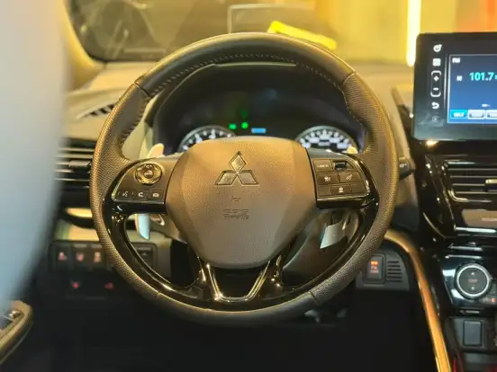 MITSUBISHI-ECLIPSE CROSS-1.5 MIVEC TURBO GASOLINA HPE BLACK CVT MITSUBISHI-ECLIPSE CROSS-2025