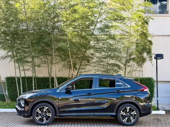 MITSUBISHI-ECLIPSE CROSS-1.5 MIVEC TURBO GASOLINA HPE-S CVT MITSUBISHI-ECLIPSE CROSS-2022