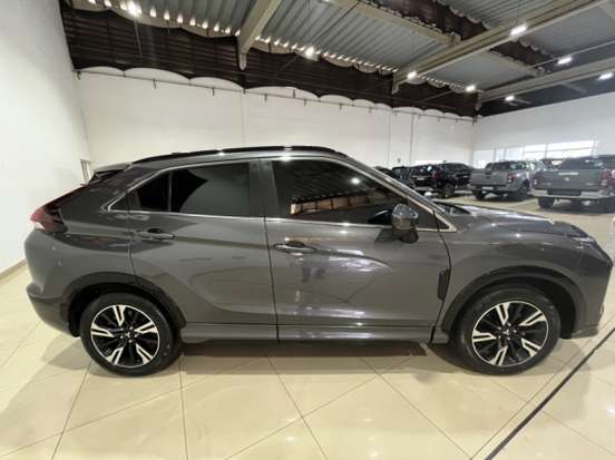 MITSUBISHI-ECLIPSE CROSS-1.5 MIVEC TURBO GASOLINA HPE-S S-AWC CVT MITSUBISHI-ECLIPSE CROSS-2024
