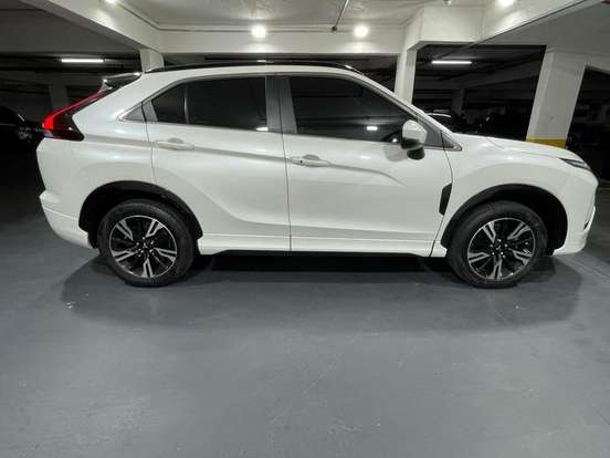 MITSUBISHI-ECLIPSE CROSS-1.5 MIVEC TURBO GASOLINA HPE-S S-AWC CVT MITSUBISHI-ECLIPSE CROSS-2023