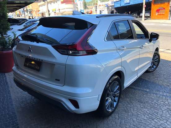 MITSUBISHI-ECLIPSE CROSS-2024