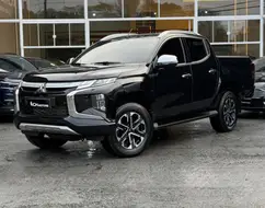 MITSUBISHI L200 TRITON 2.4 16V TURBO DIESEL SPORT HPE-S CD 4P 4X4 AUTOMÁTICO MITSUBISHI L200 TRITON 2.4 16V TURBO DIESEL SPORT HPE-S CD 4P 4X4 AUTOMÁTICO
