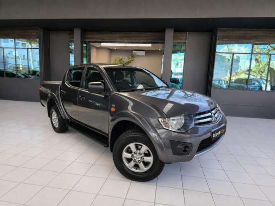MITSUBISHI-L200 TRITON-2015