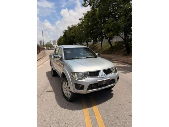 MITSUBISHI-L200 TRITON-2011