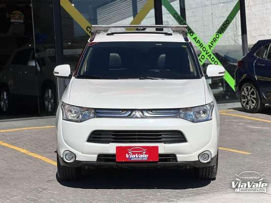 MITSUBISHI-OUTLANDER-2.0 16V GASOLINA 4P AUTOMÁTICO MITSUBISHI-OUTLANDER-2015