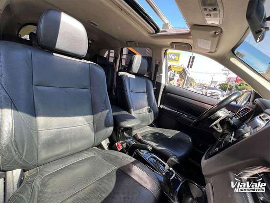 MITSUBISHI-OUTLANDER-2.0 16V GASOLINA 4P AUTOMÁTICO MITSUBISHI-OUTLANDER-2015