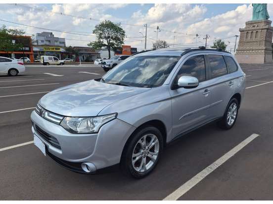 MITSUBISHI-OUTLANDER-2.0 16V GASOLINA 4P AUTOMÁTICO MITSUBISHI-OUTLANDER-2013