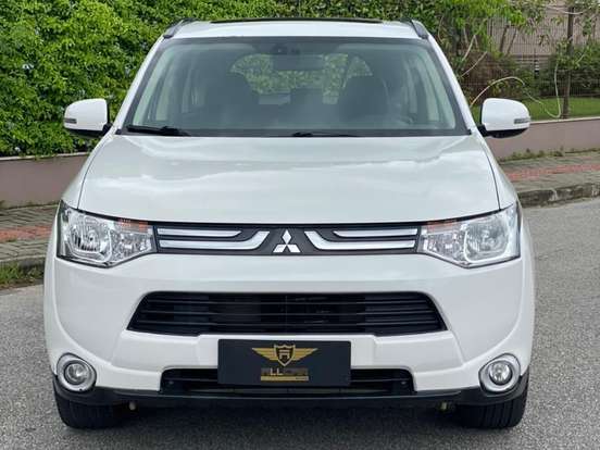 MITSUBISHI-OUTLANDER-2.0 16V GASOLINA 4P AUTOMÁTICO MITSUBISHI-OUTLANDER-2013